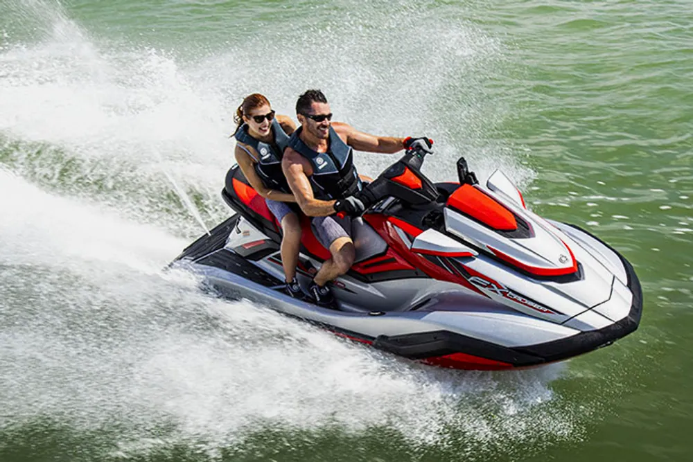 Faut-il vraiment le permis pour piloter un jet ski ?