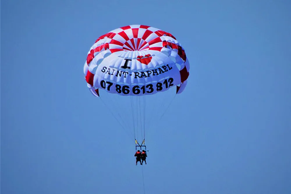 Parachute ascensionnel